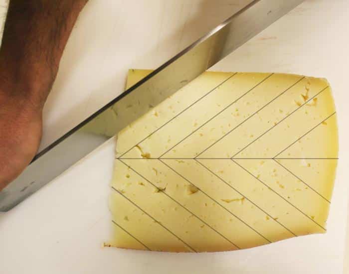 Come tagliare il formaggio