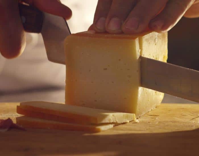 come tagliare i formaggi - Latterie Vicentine